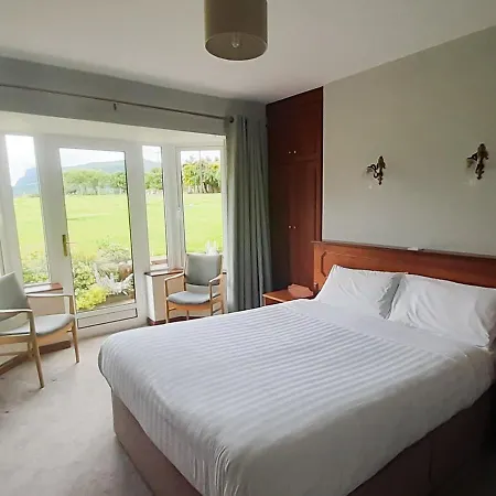 Inveraray Farm B&B 보퍼트